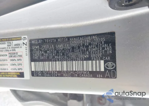 2006 Toyota Matrix Xr z USA, uszkodzony, nr VIN 2T1LR32E06C553677